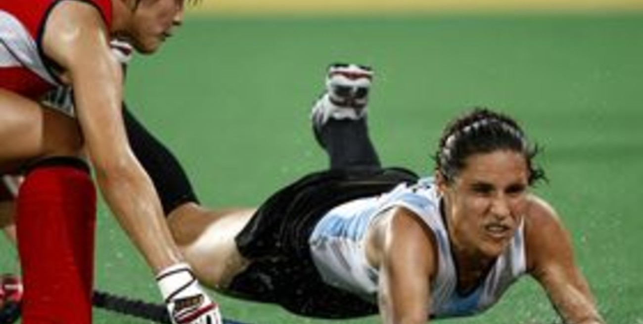 Las Leonas aplastaron a Alemania 4-0
