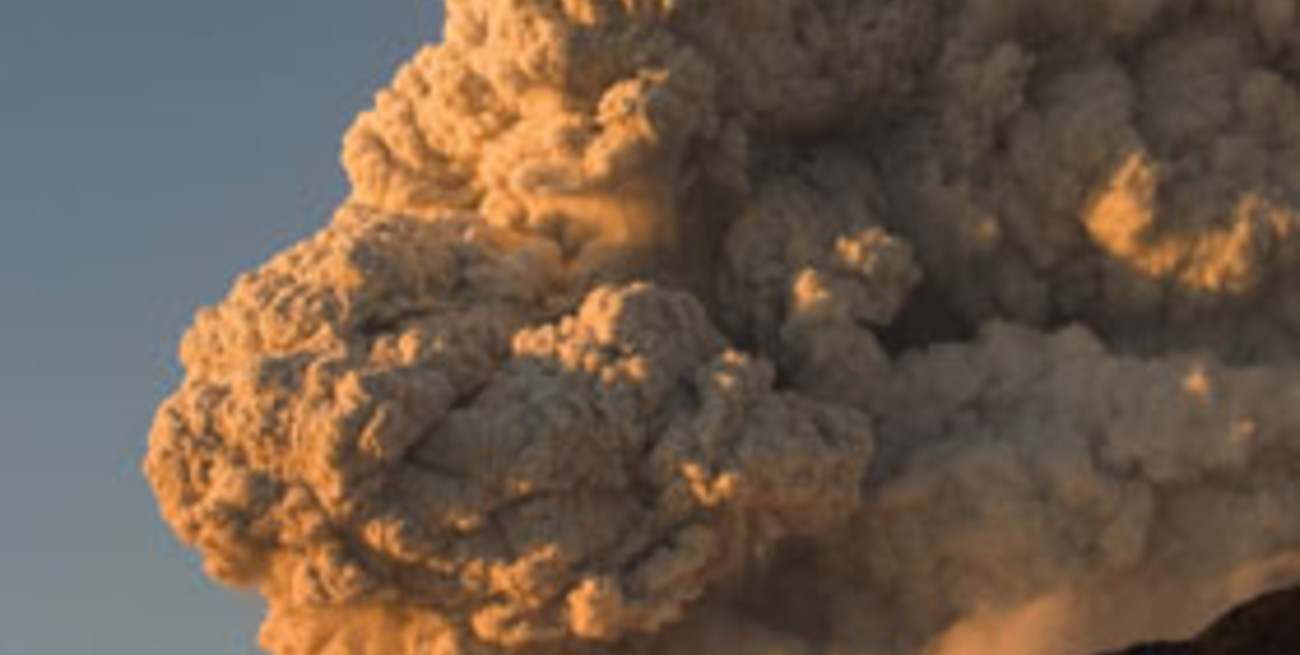 Alerta máxima por el volcán Chaitén