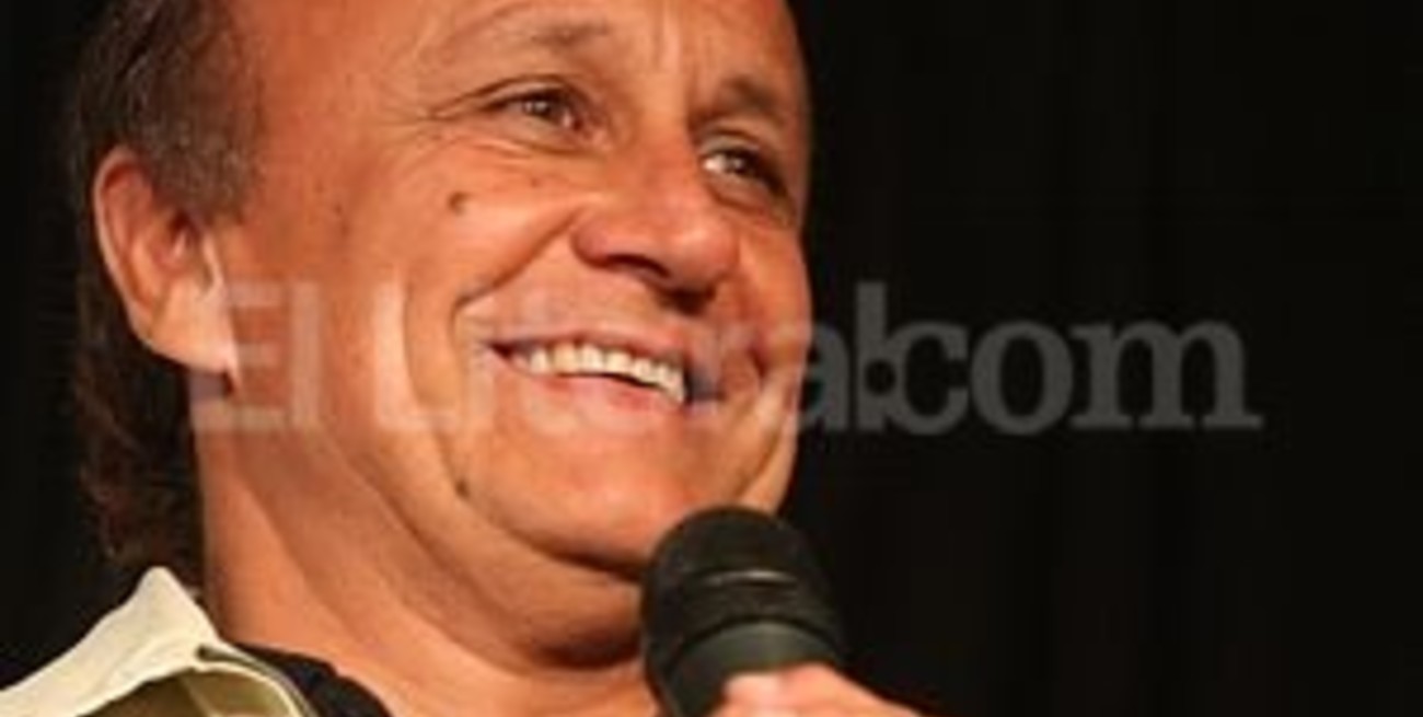 Miguel Del Sel se reparte entre la política y el espectáculo