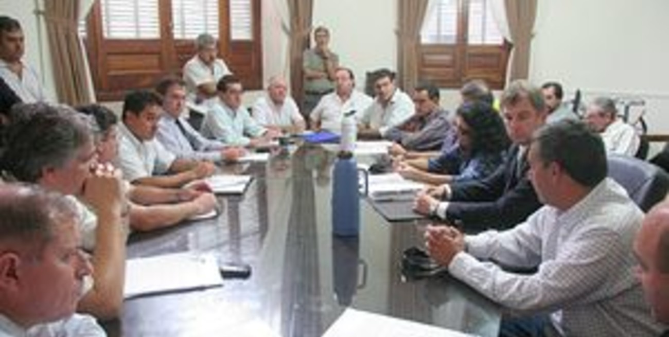 Los municipales acordaron el aumento y levantaron el paro