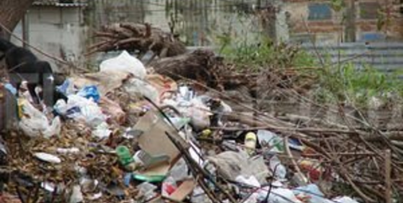 Vecinos reiteran quejas por un basural