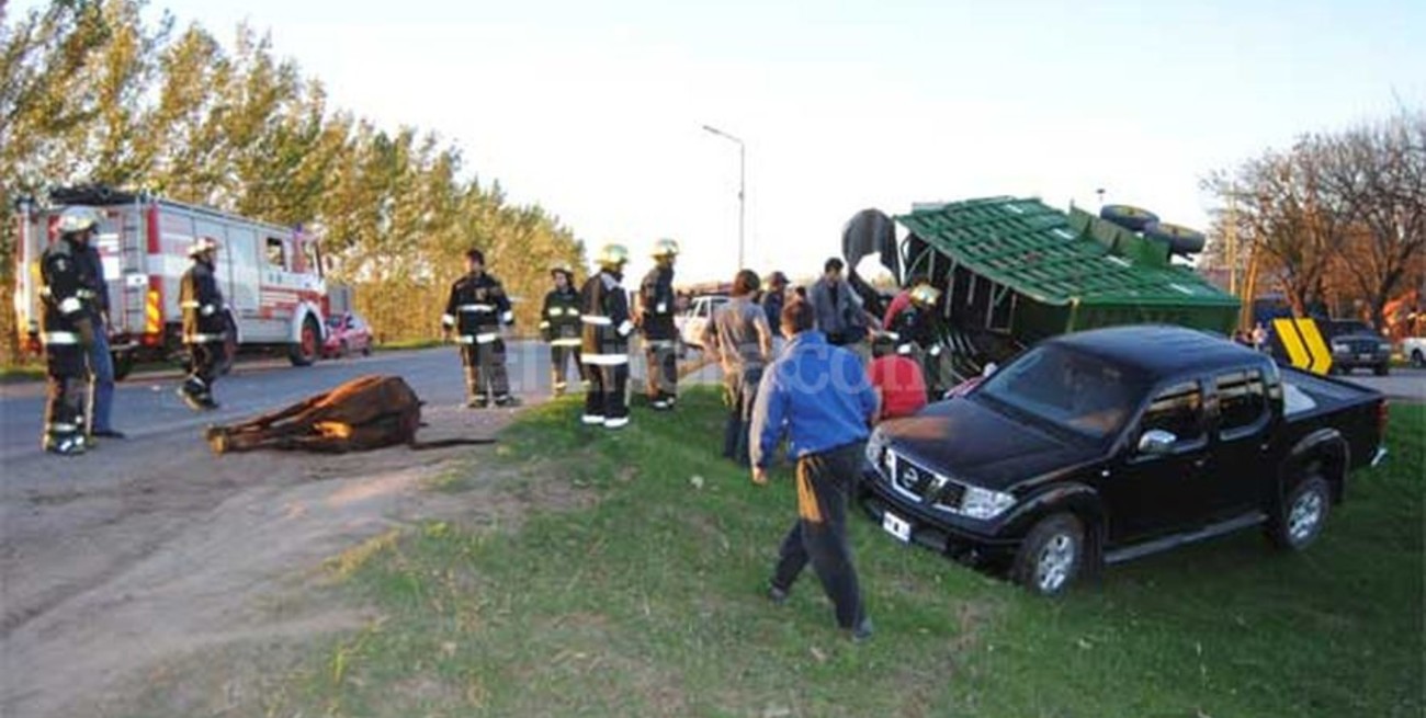 El Trébol: accidente en Ruta 13 y Río Negro