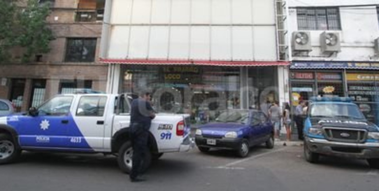 Ingresaron a robar la armería El Pájaro Loco