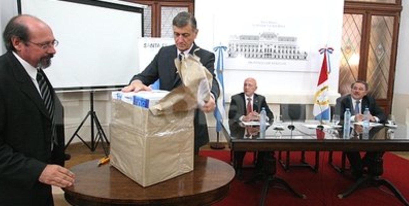 Seis oferentes para proveer agua de Desvío Arijón hasta Santo Tomé