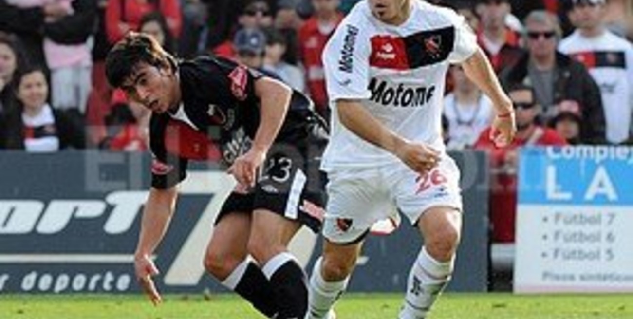 Un espanto en rojo y negro