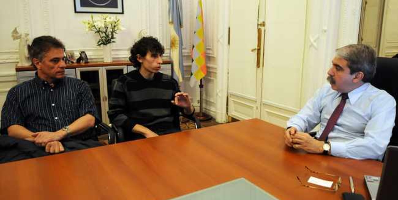 Aníbal Fernández recibió al hermano y al hijo de Suppo