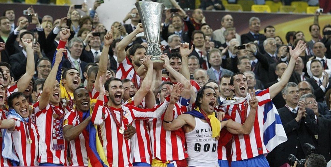 El equipo del "Cholo" campeón por goleada