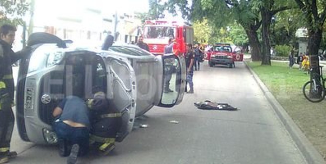 Otro vuelco en barrio Candioti