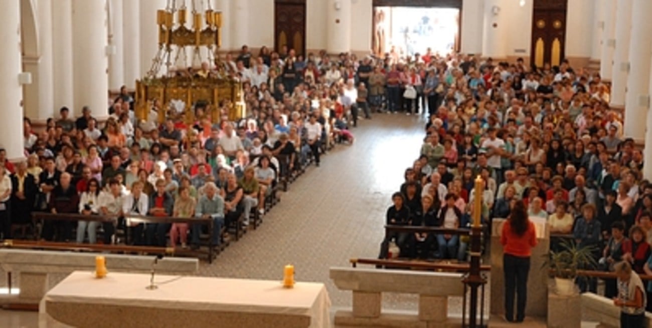 Como cada año, la devoción por la Virgen cambia la cara a Guadalupe
