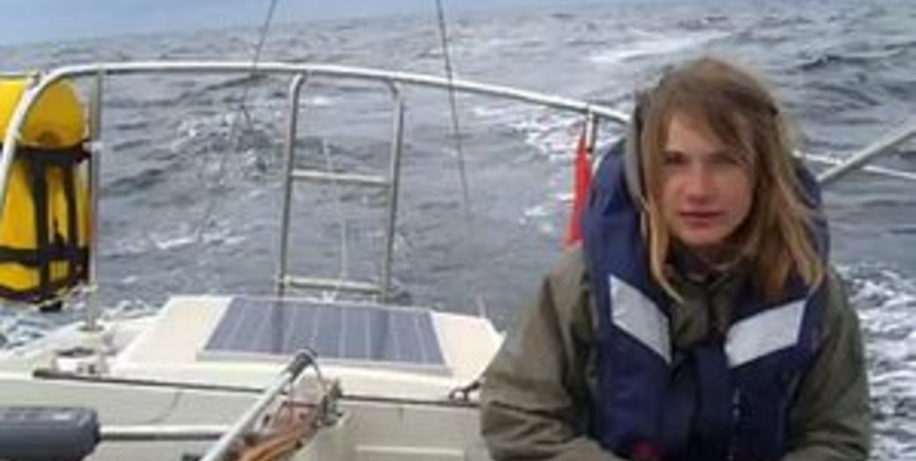 Desapareció una adolescente que quería dar la vuelta al mundo navegando sola