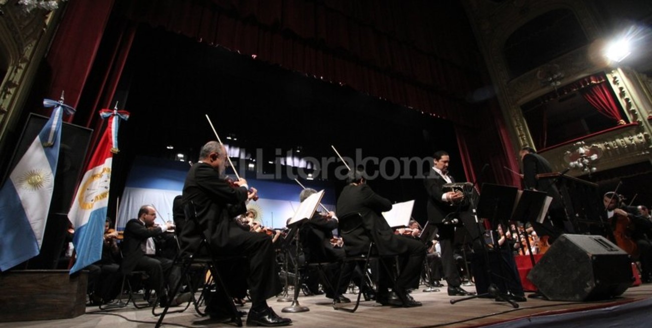 La Sinfónica santafesina volvió a brillar en la Gala por el aniversario de la Revolución de Mayo
