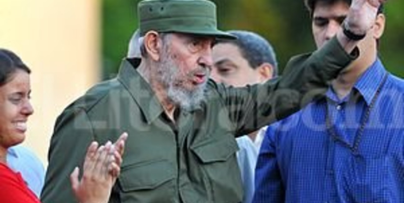 Fidel Castro volvió a hablar ante una multitud