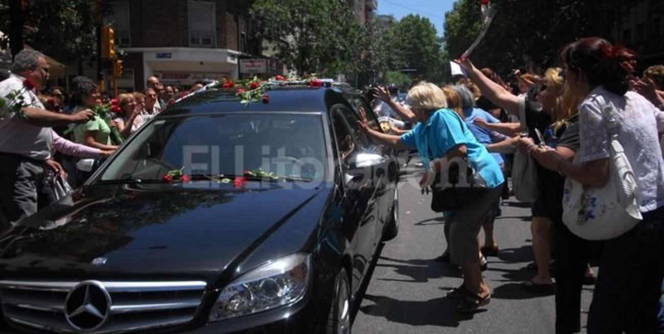 Homenajes y tributos para Sandro, a un año de su muerte