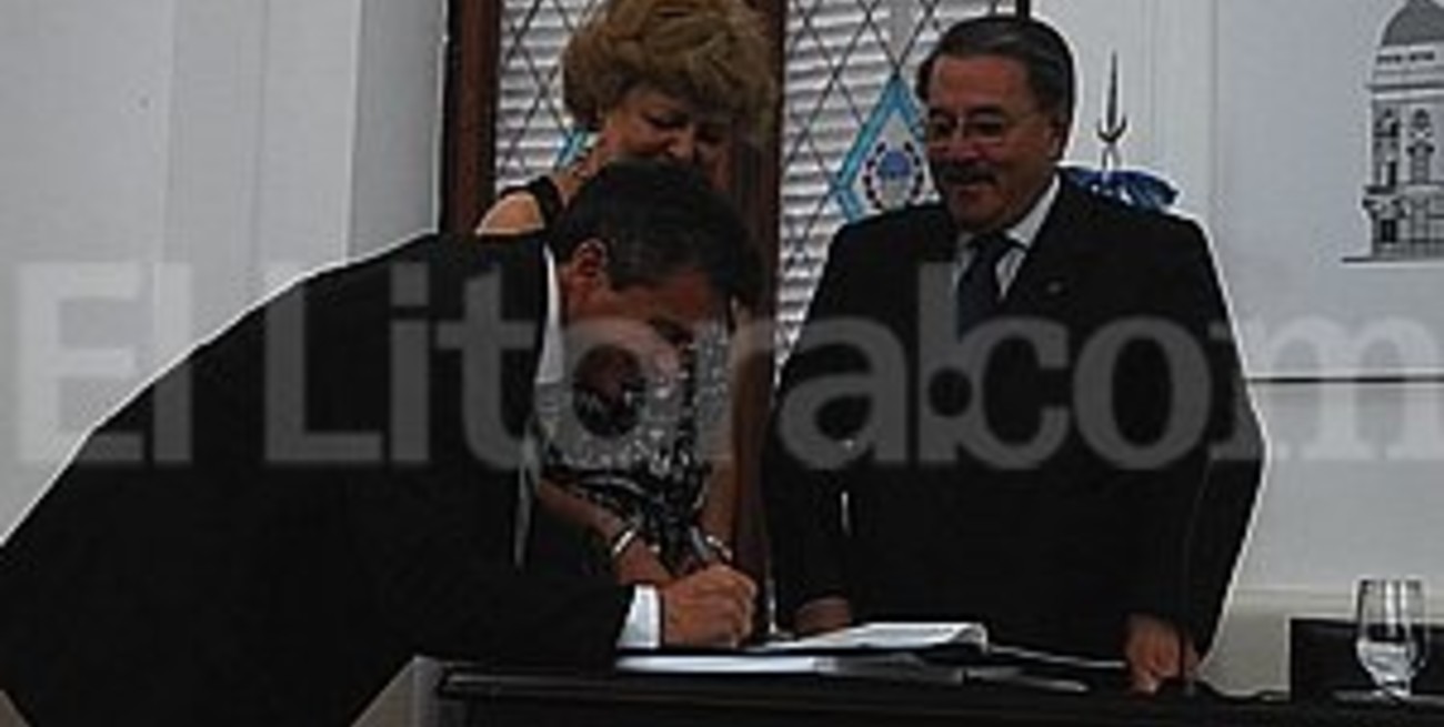 Para viajar a Rosario por autopista se deberán pagar 12 pesos de peaje