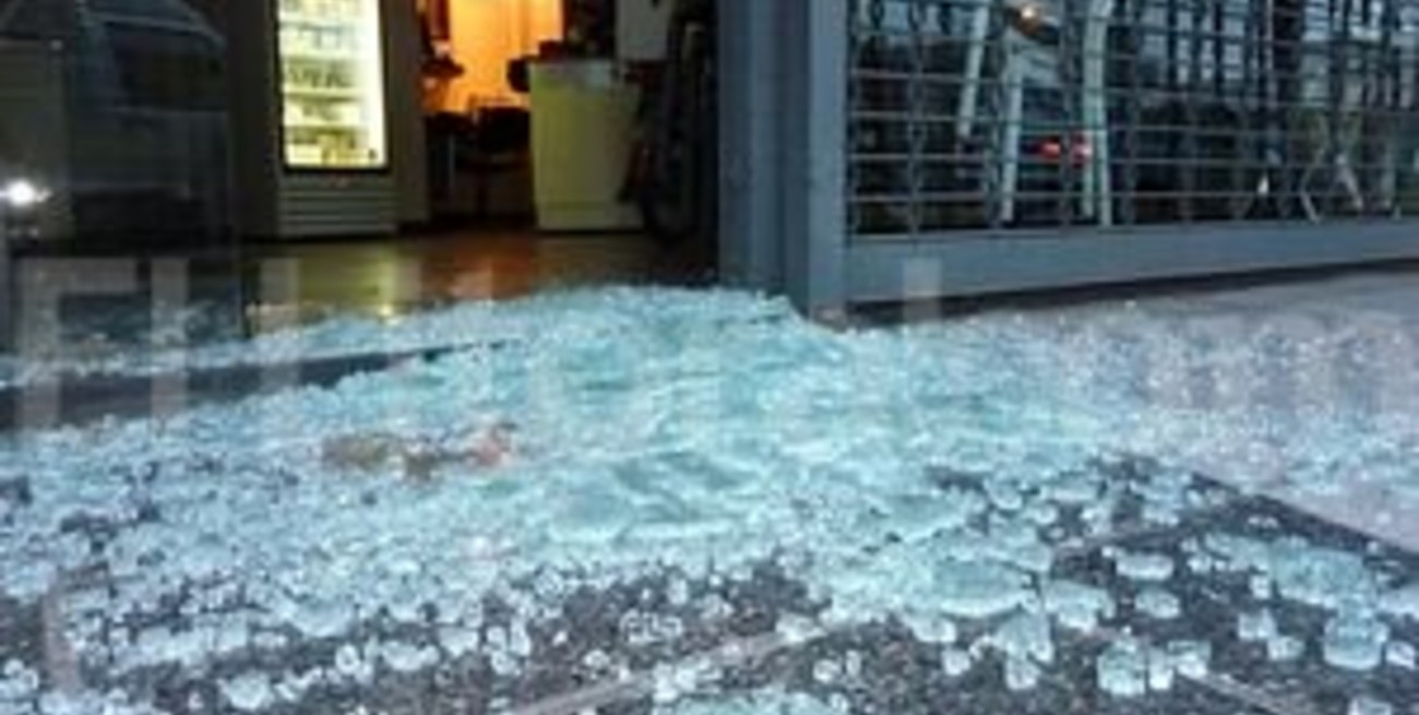 Robaron en una heladería de la Recoleta en la madrugada