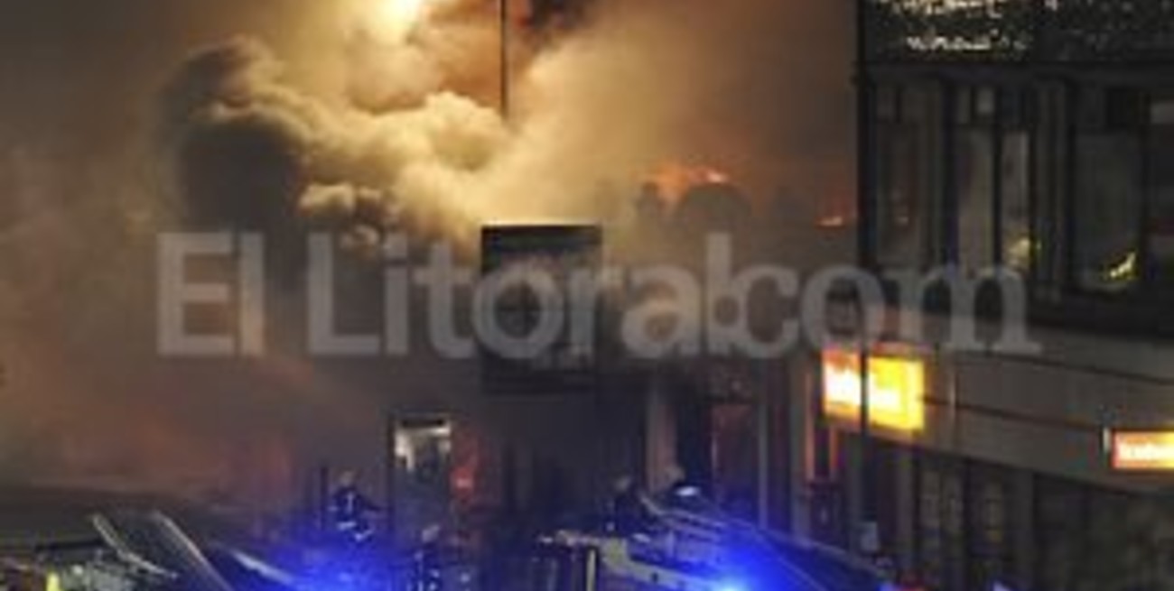 La violencia y los saqueos se extendieron a varias ciudades británicas