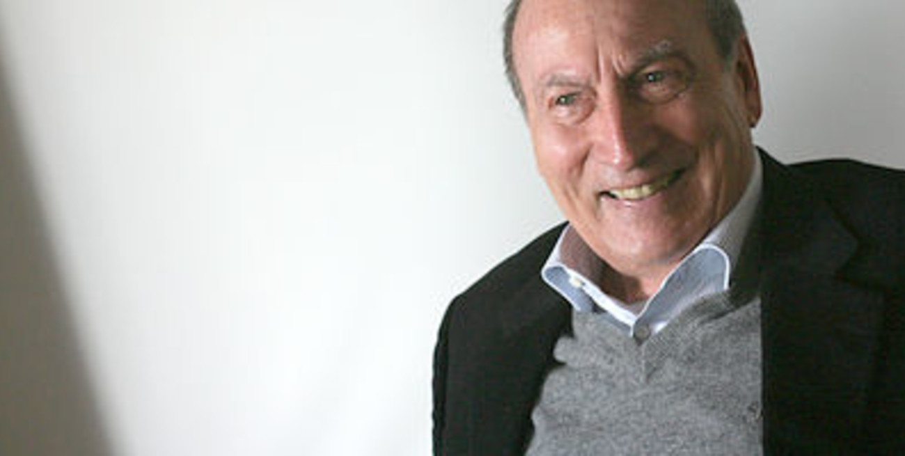 Murió el escritor y periodista Tomás Eloy Martínez