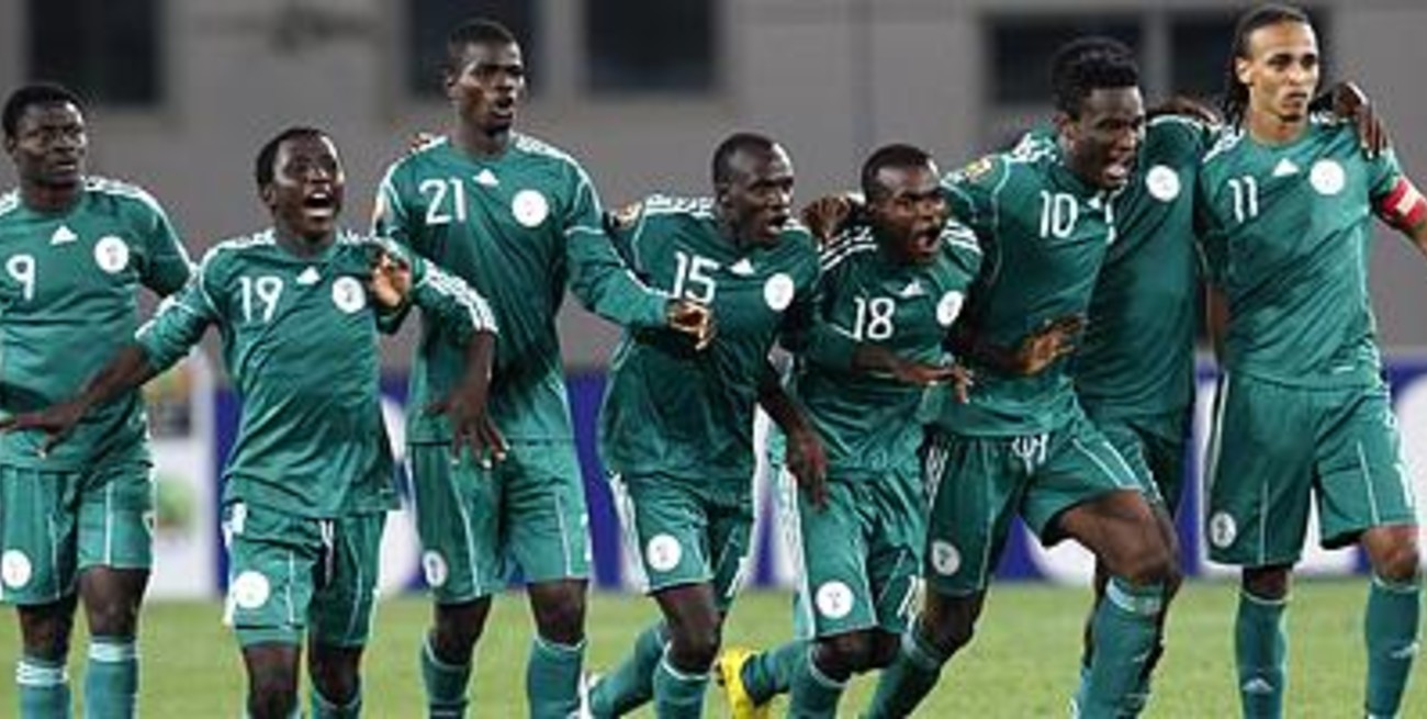 Despiden al DT de Nigeria, rival de Argentina en el Mundial de fútbol