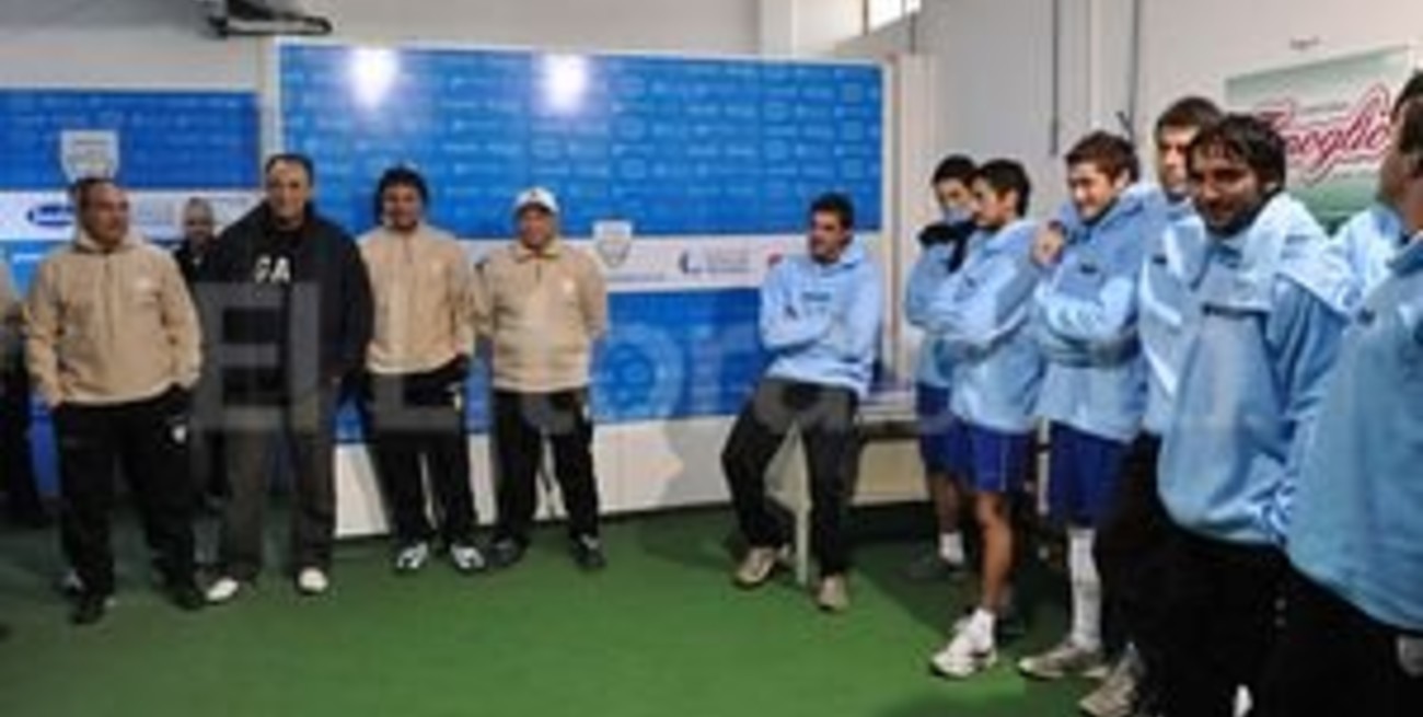 Con el buzo de Primera