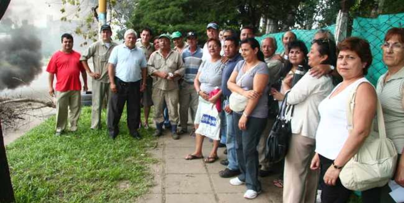 Los empleados del Jockey Club reclamaron por salarios caídos