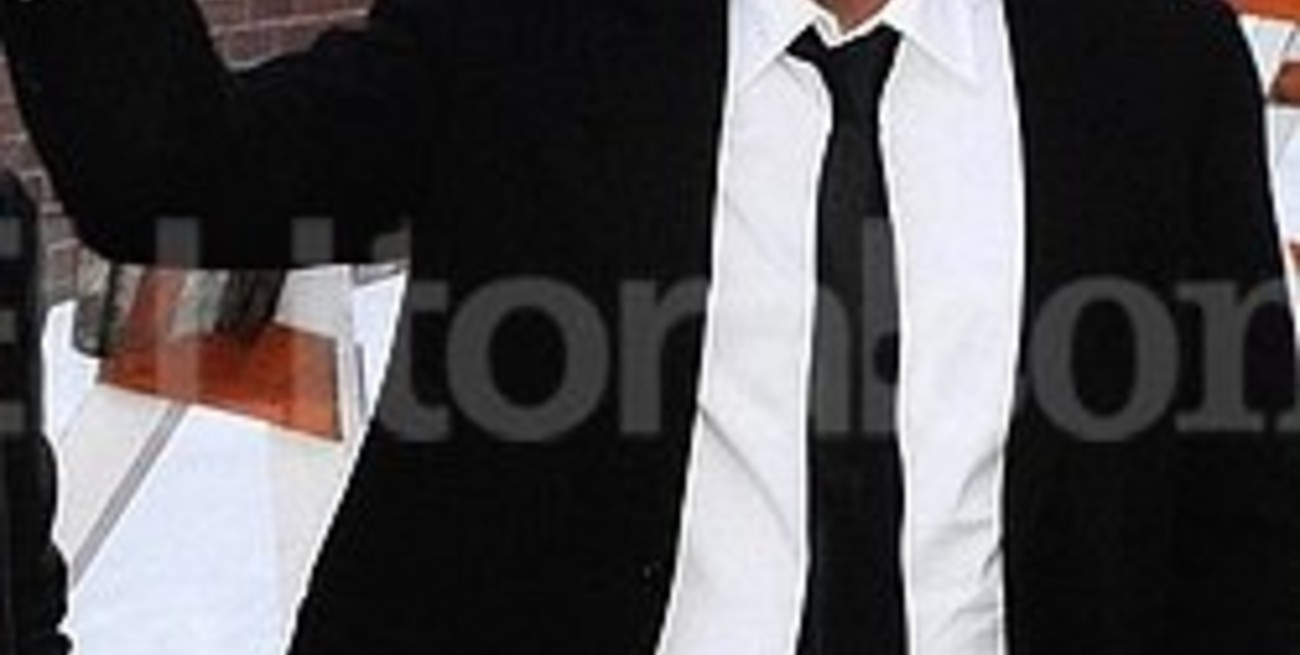 Warner Bros. despidió al actor Charlie Sheen