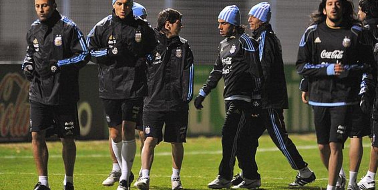 Maradona confirmó el equipo para enfrentar este miércoles a Alemania