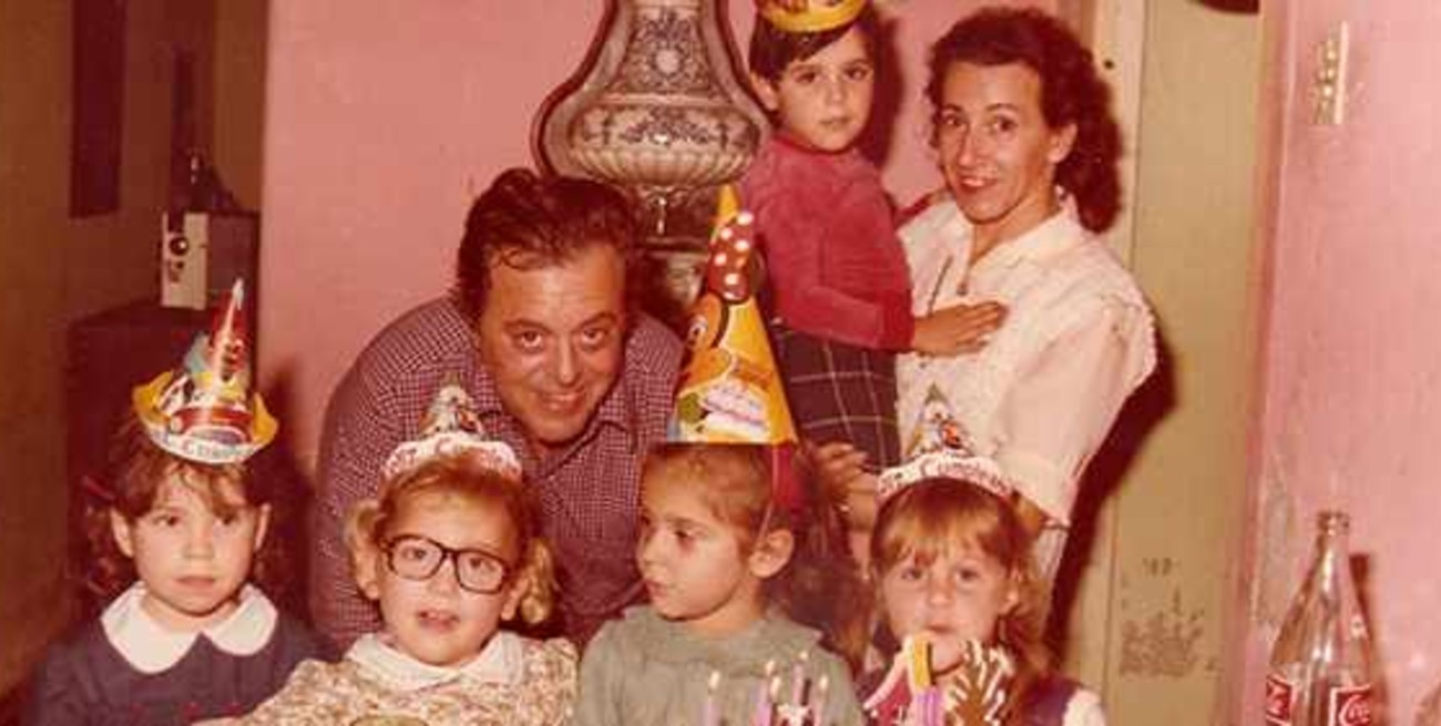 Busca a sus padres biológicos desde hace 5 años, cuando se dio cuenta que era adoptada