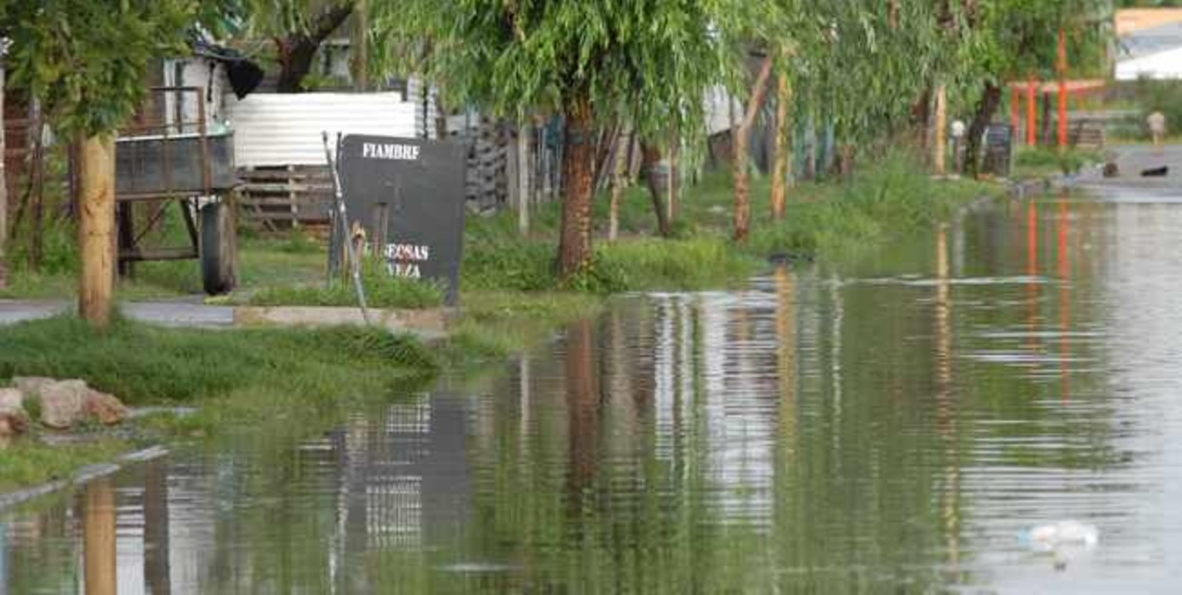 La lluvia causó inconvenientes en distintos sectores de la ciudad