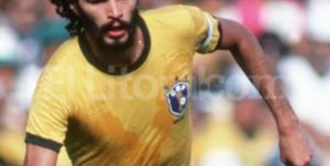 Murió el ex futbolista Sócrates a los 57 años