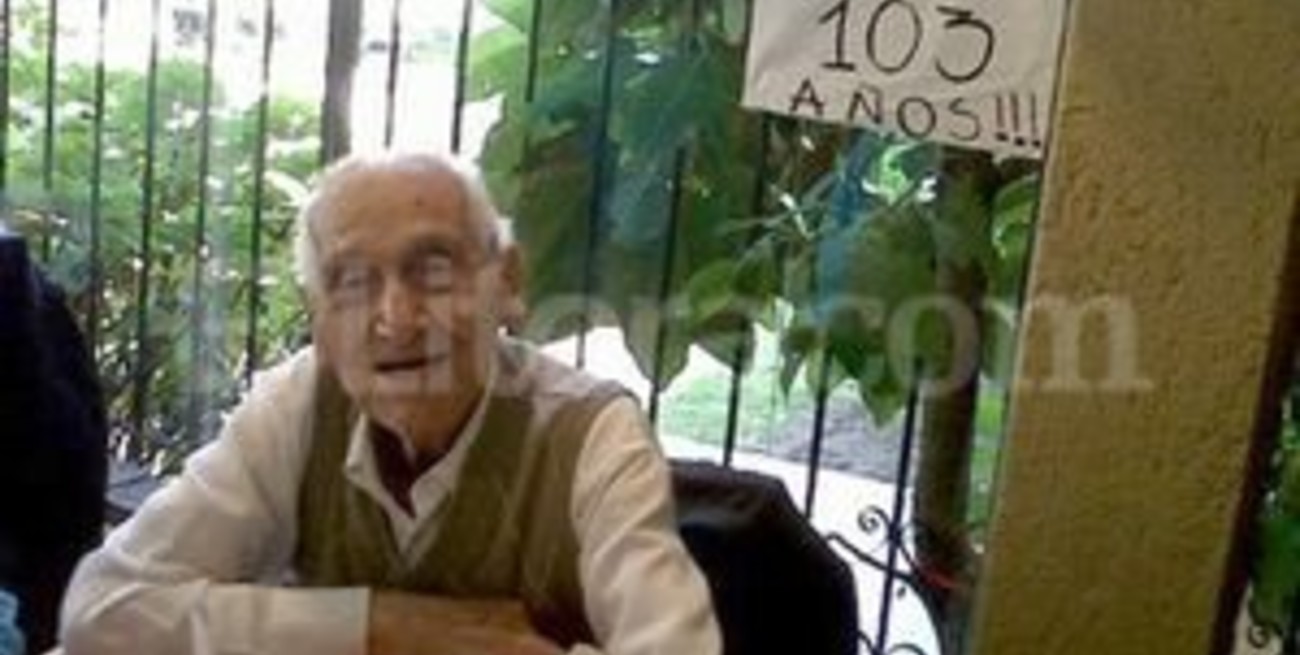 Un santafesino fanático del fútbol sopló 103 velitas