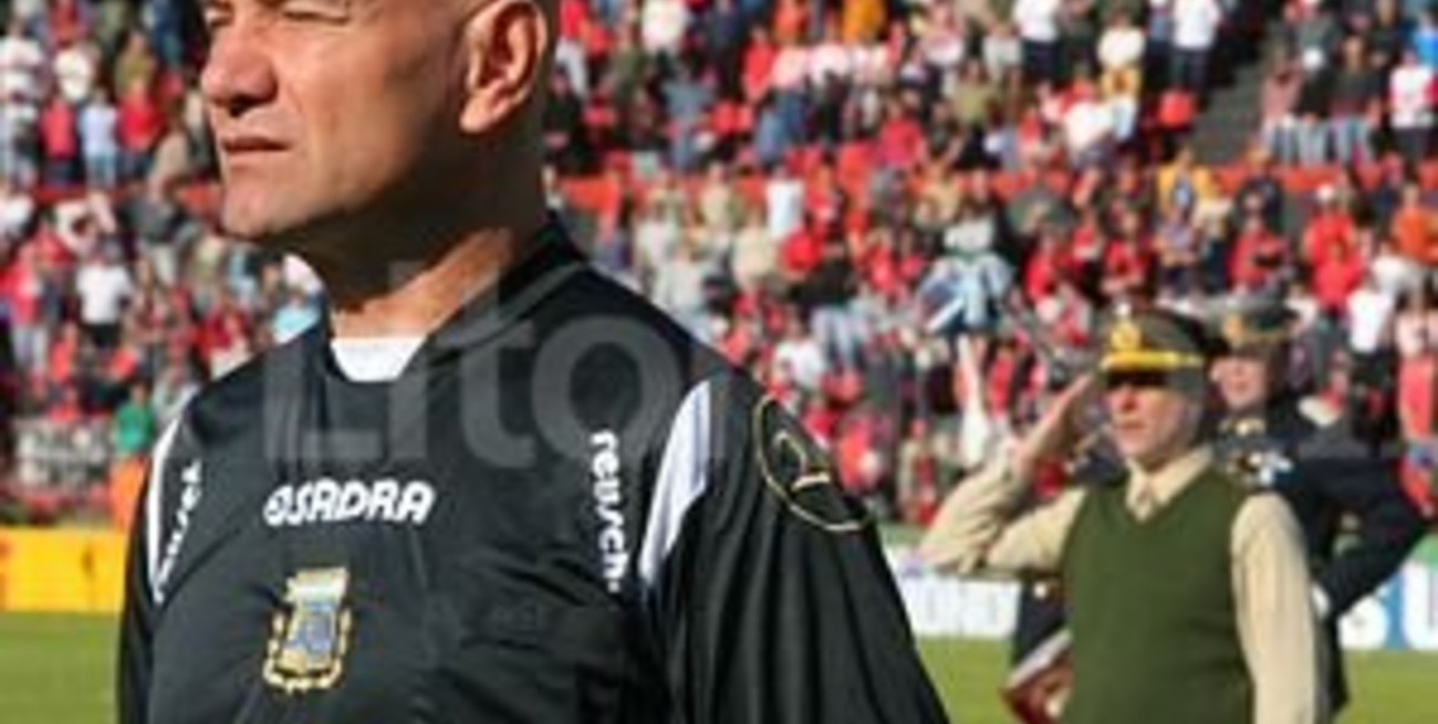 El sargento Giménez reconoció que no quiso hacer un minuto de silencio por desaparecidos