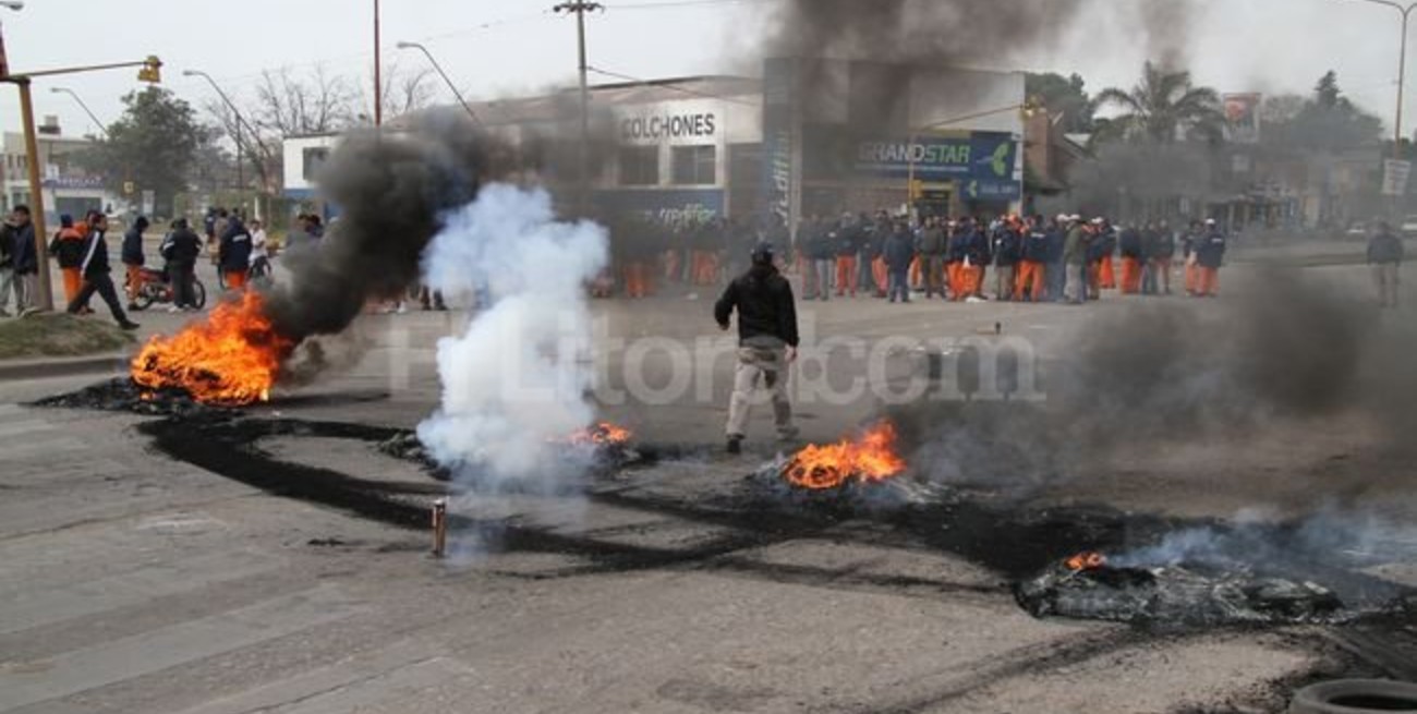 Cortes de tránsito y protestas por un problema en el nuevo hospital Iturraspe