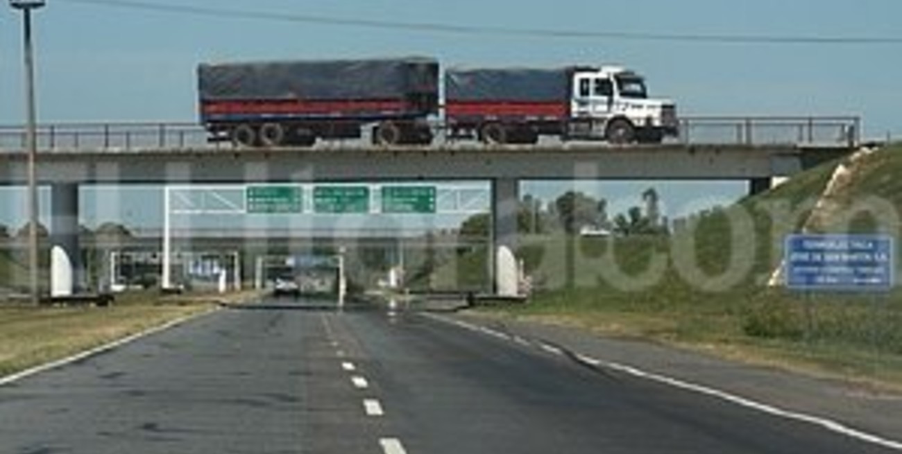 Autopista: ¿peaje más bajo para los locales?