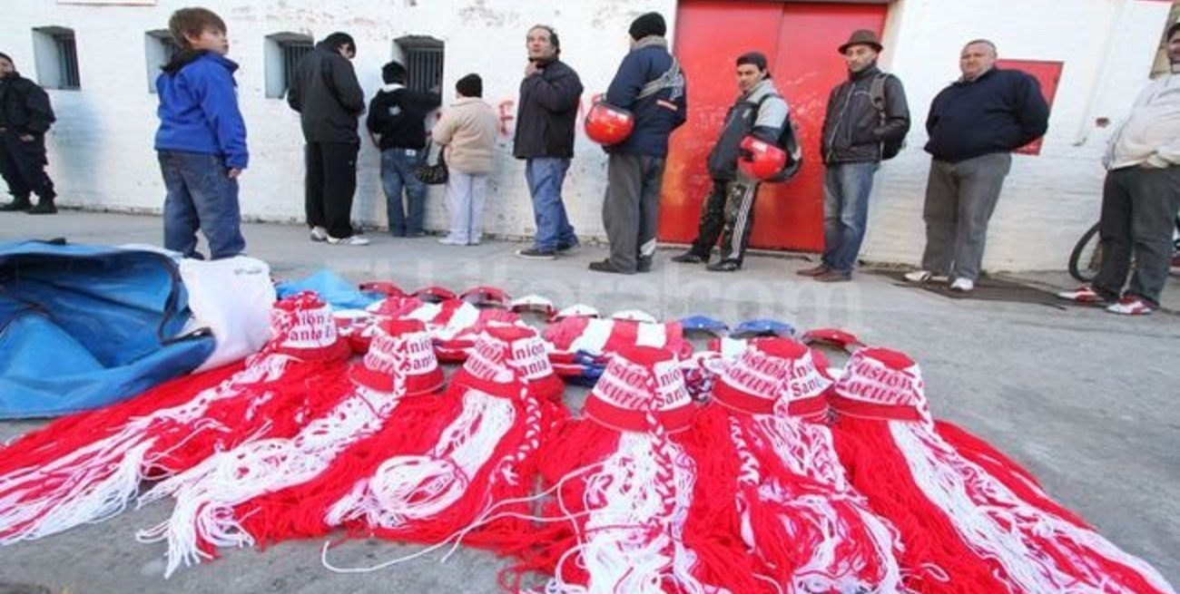 Algunos no durmieron, otros se levantaron temprano, todos quieren estar