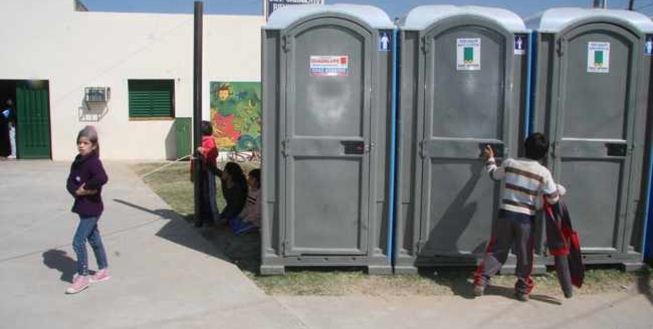 Ballarini: dictan clases bajo precariedad y hacinamiento