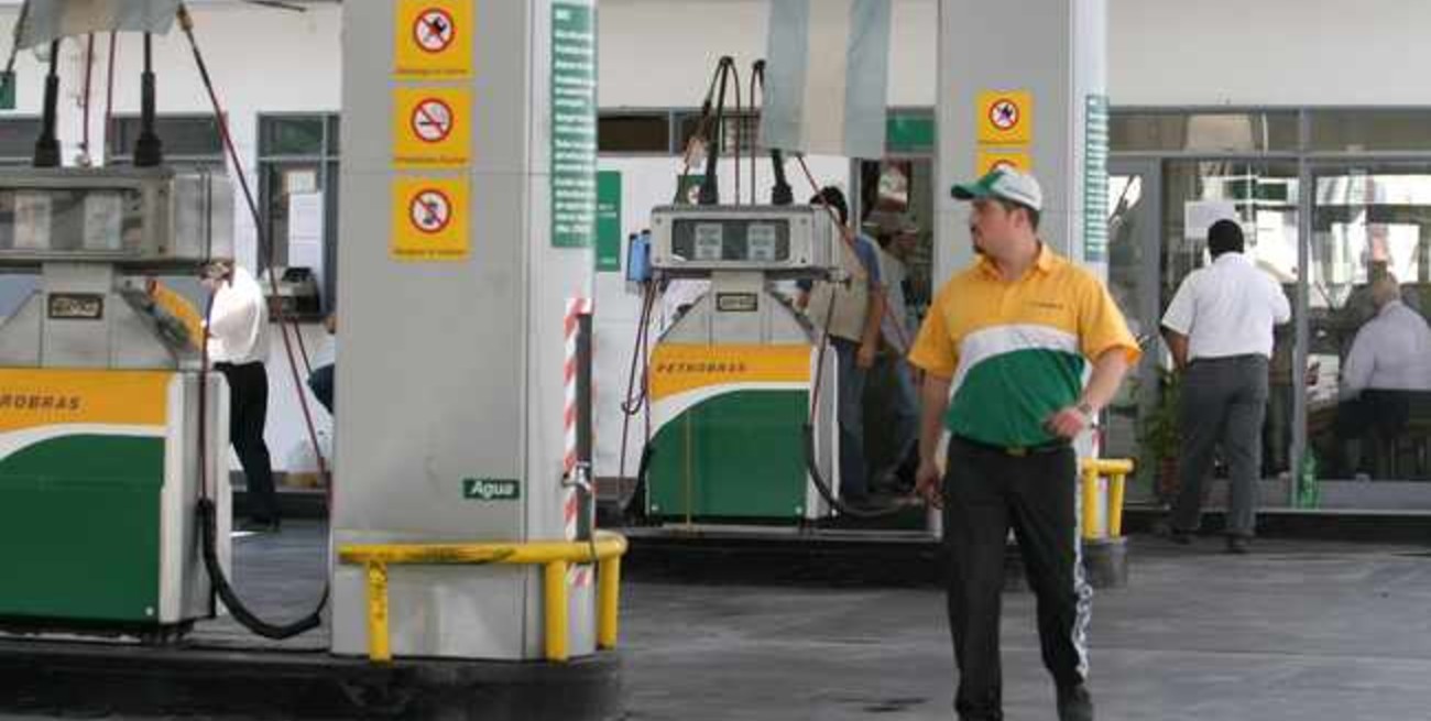 Ahora son los trabajadores los que amenazan con no vender combustibles