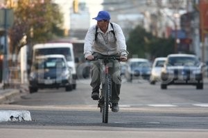 Proponen que hoy no se circule en autos por la ciudad