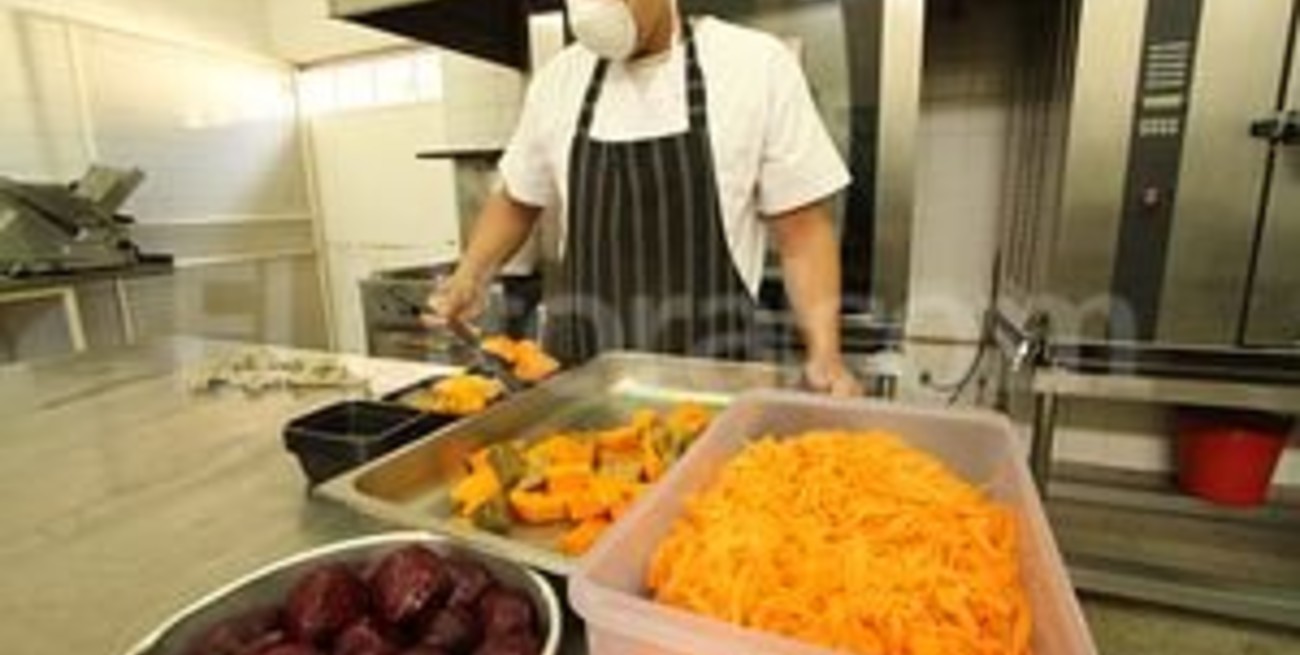 Crece el servicio de viandas pero sin los registros legales