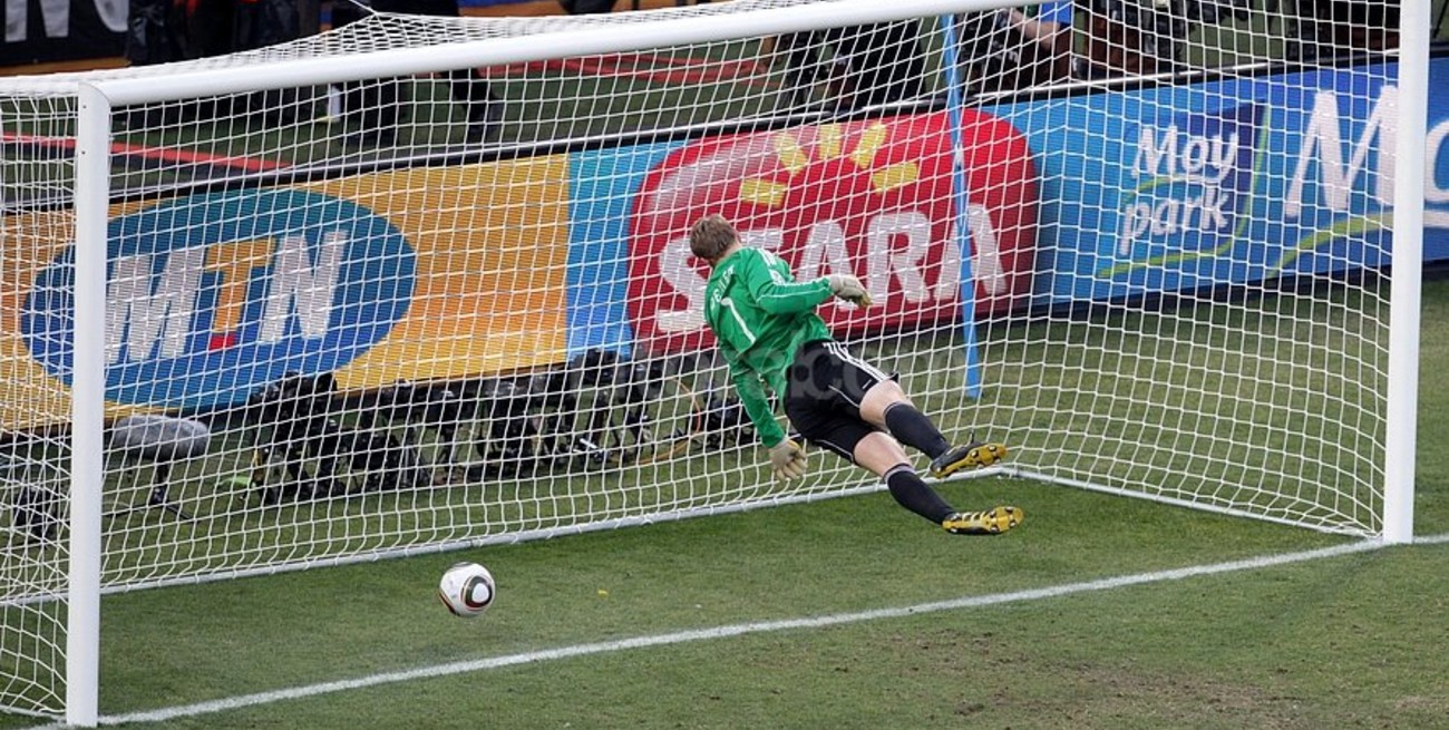 La FIFA probará tecnología en la línea del arco