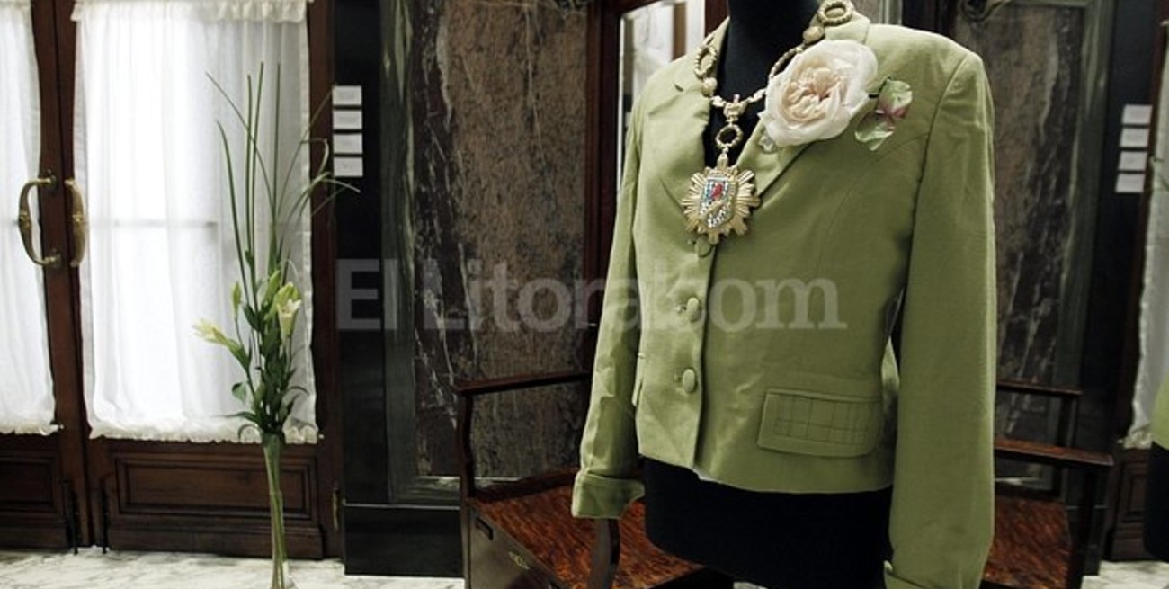 Restauraron el vestidor que Eva Duarte utilizó en la Legislatura porteña