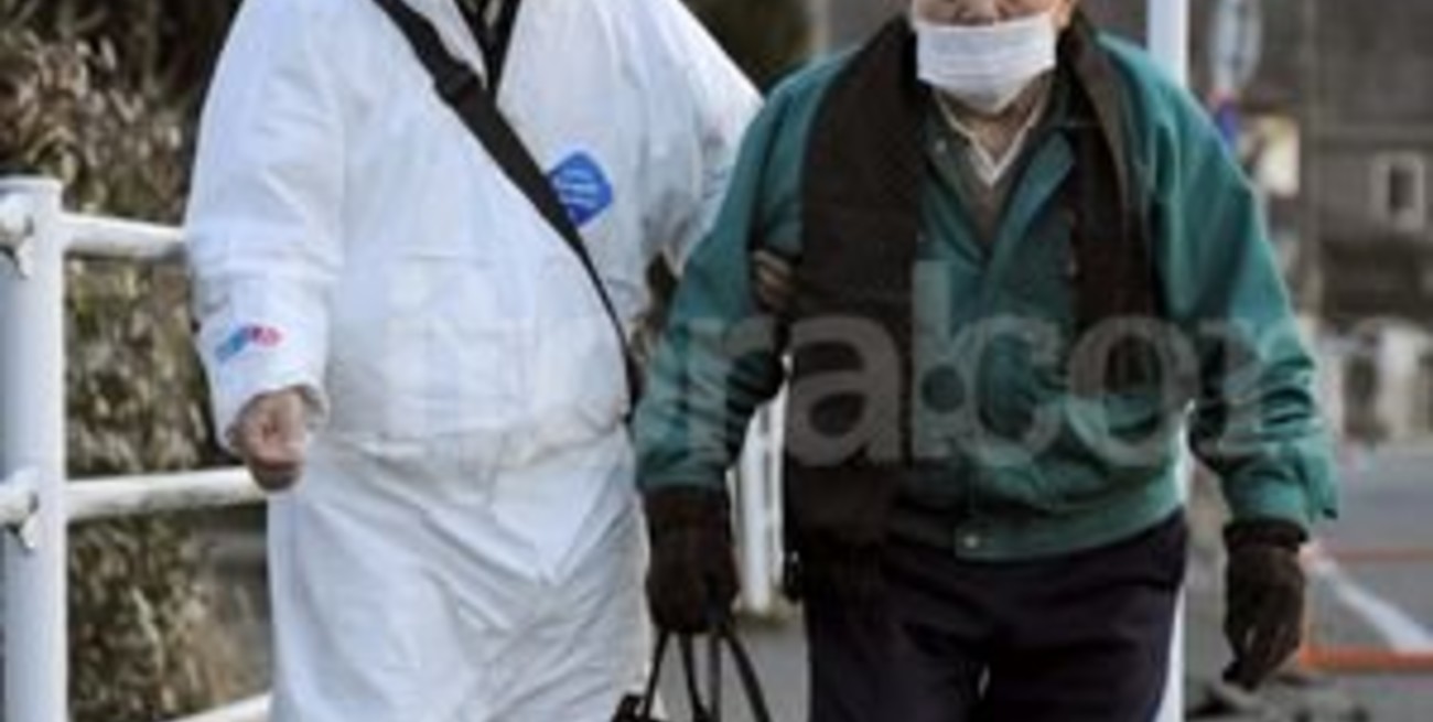 Japón niega que exista peligro tras la explosión en la central nuclear de Fukushima