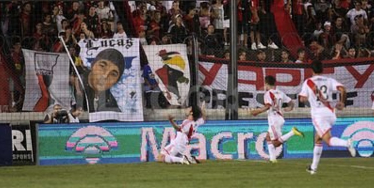 Pavone y el tiro del final le dieron la victoria a Ríver