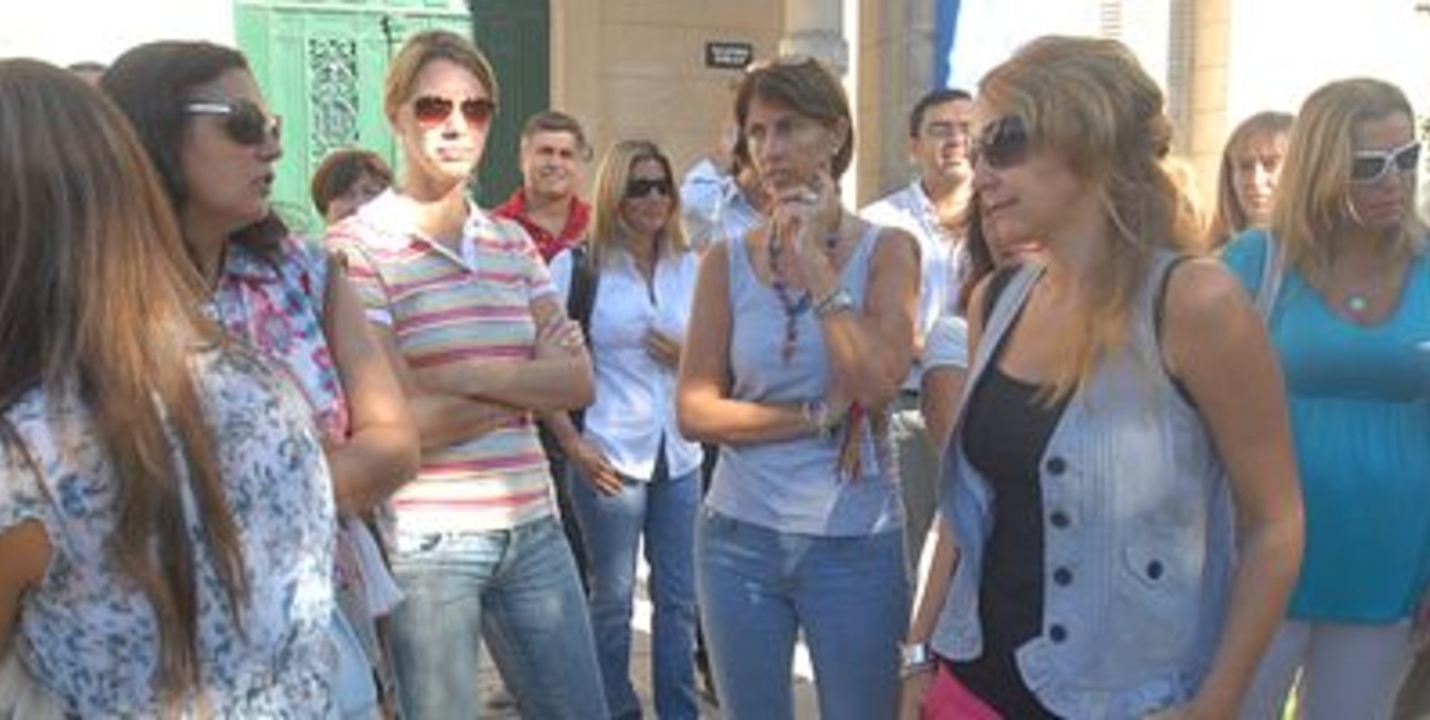 Paro docente: padres de alumnos del Calvario reclamaron una respuesta al colegio
