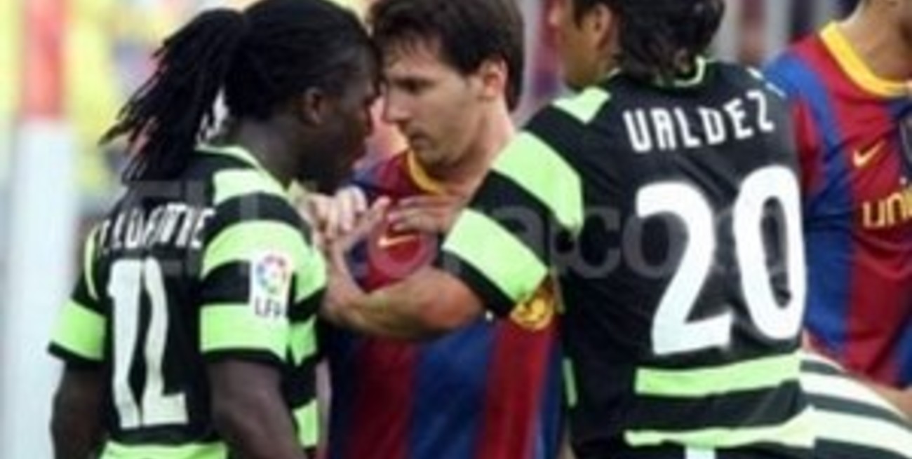 Un holandés acusa a Messi de llamarlo "negro"