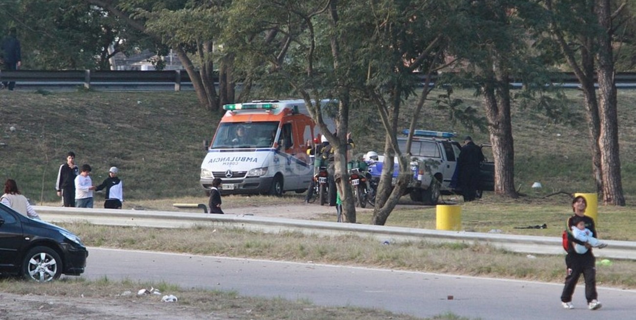 Enfrentamientos entre barras de Rosario Central y la policía