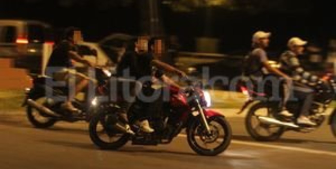 Motos, las dueñas de la noche