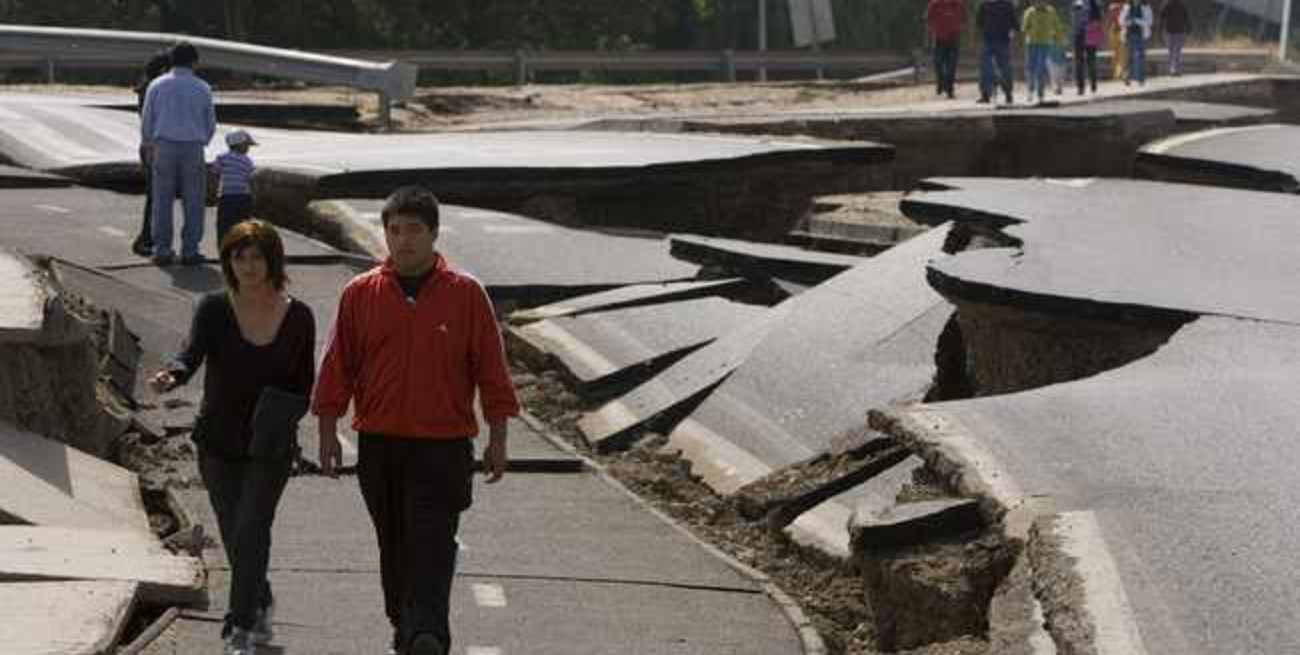 Un sismo de 8,8 grados sacudió Chile