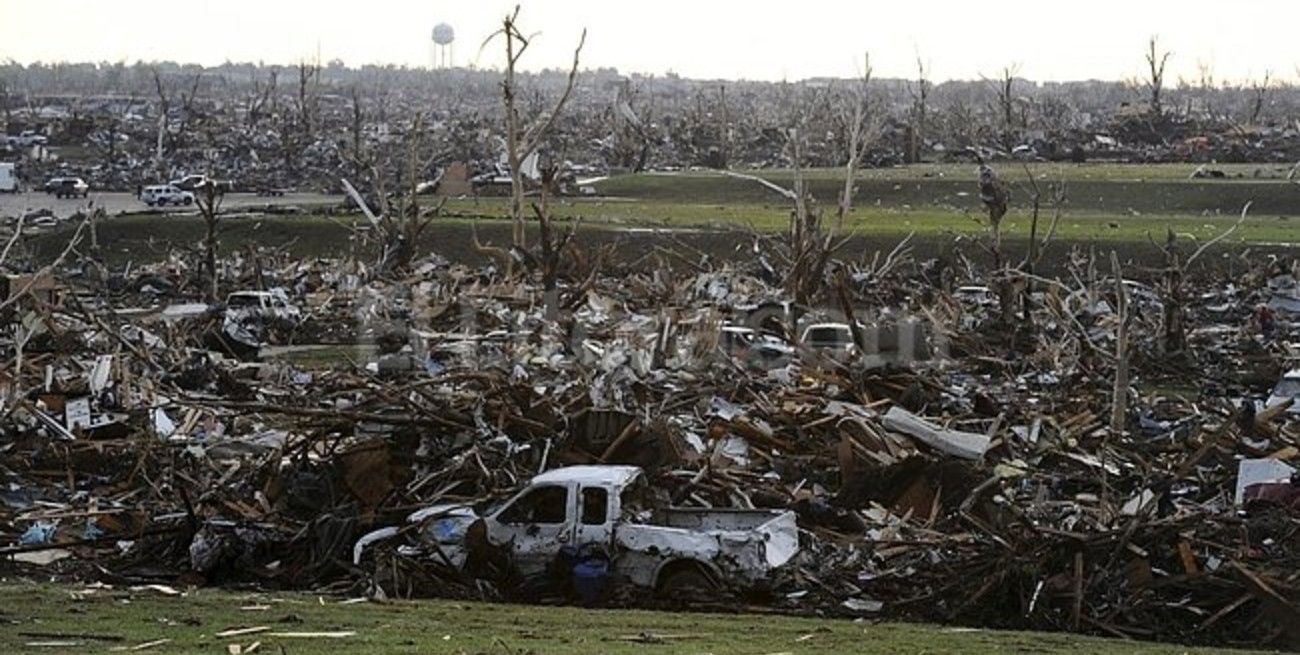 Un tornado dejó 116 muertos en EEUU