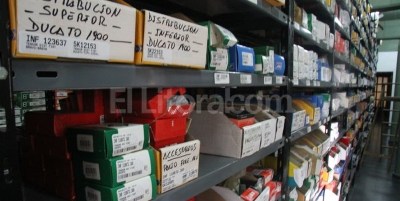 Conseguir un repuesto para el auto puede demorar un mes