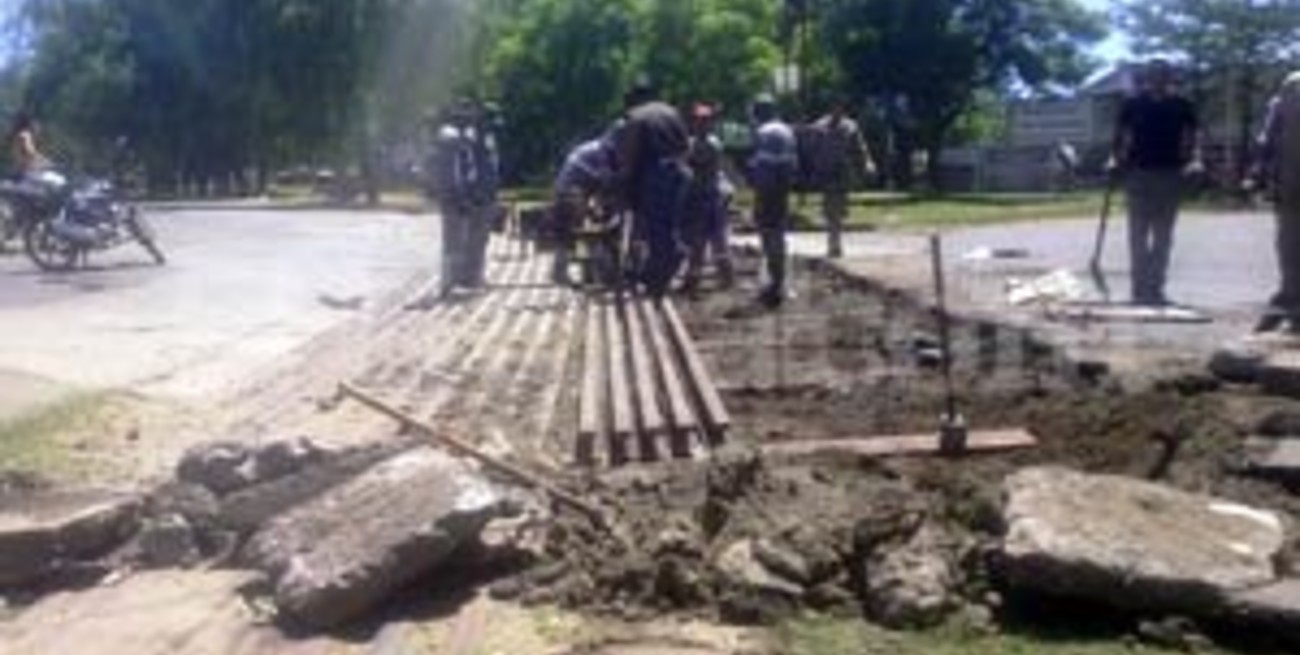 Reparan la calzada de Vittori y Domingo Silva